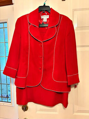 Brownstone Studio Skirt Suit Red with White Piping- Size 18